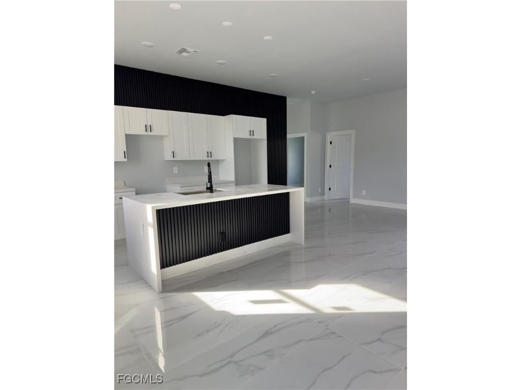 748 Chestnut Street E Lehigh Acres FL 33974 2025023483 image10