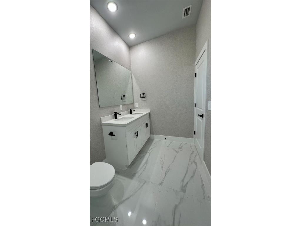 748 Chestnut Street E Lehigh Acres FL 33974 2025023483 image33