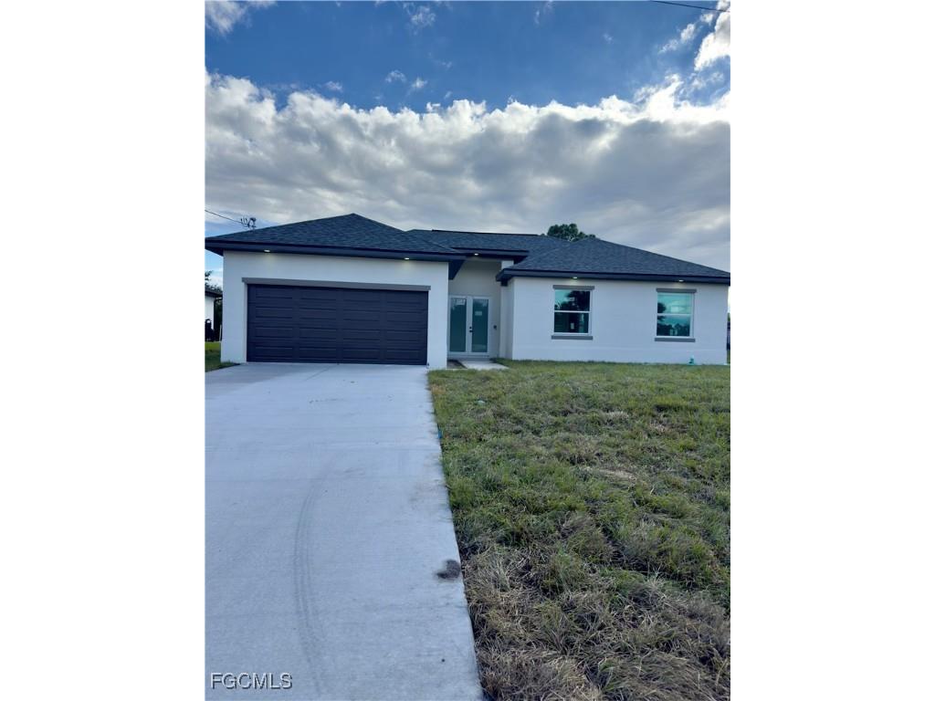 748 Chestnut Street E Lehigh Acres FL 33974 2025023483 image4