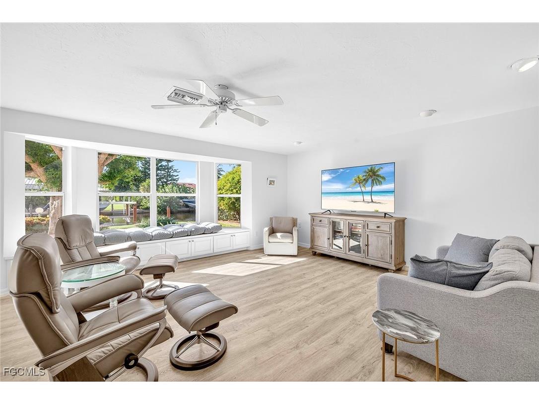 748 Windlass Way Sanibel FL 33957 2025017138 image13