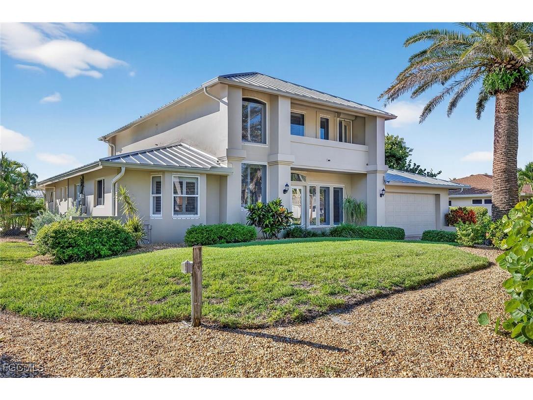 748 Windlass Way Sanibel FL 33957 2025017138 image2