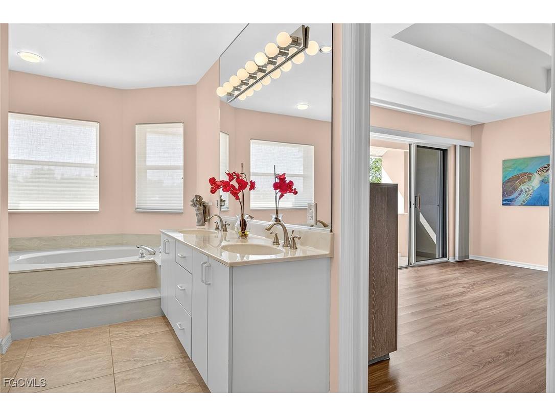 748 Windlass Way Sanibel FL 33957 2025017138 image22