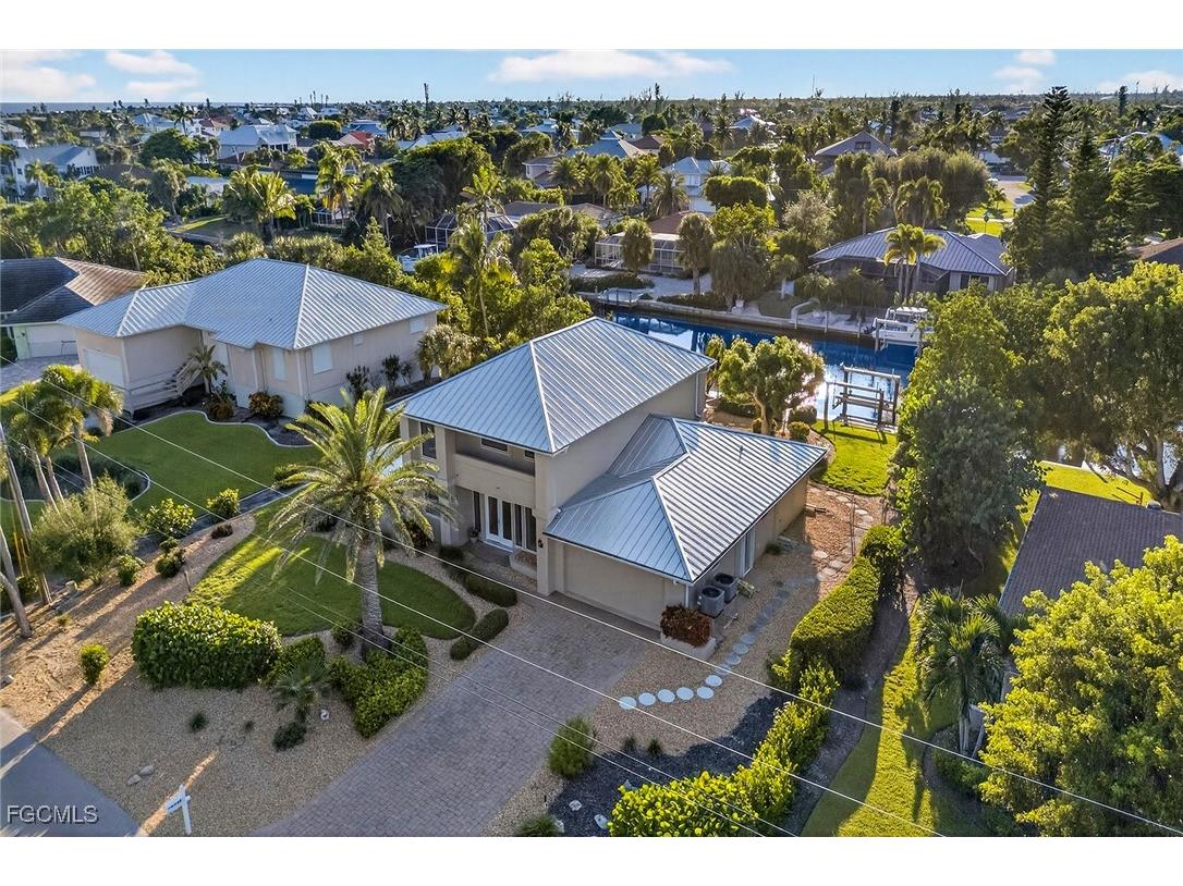 748 Windlass Way Sanibel FL 33957 2025017138 image47