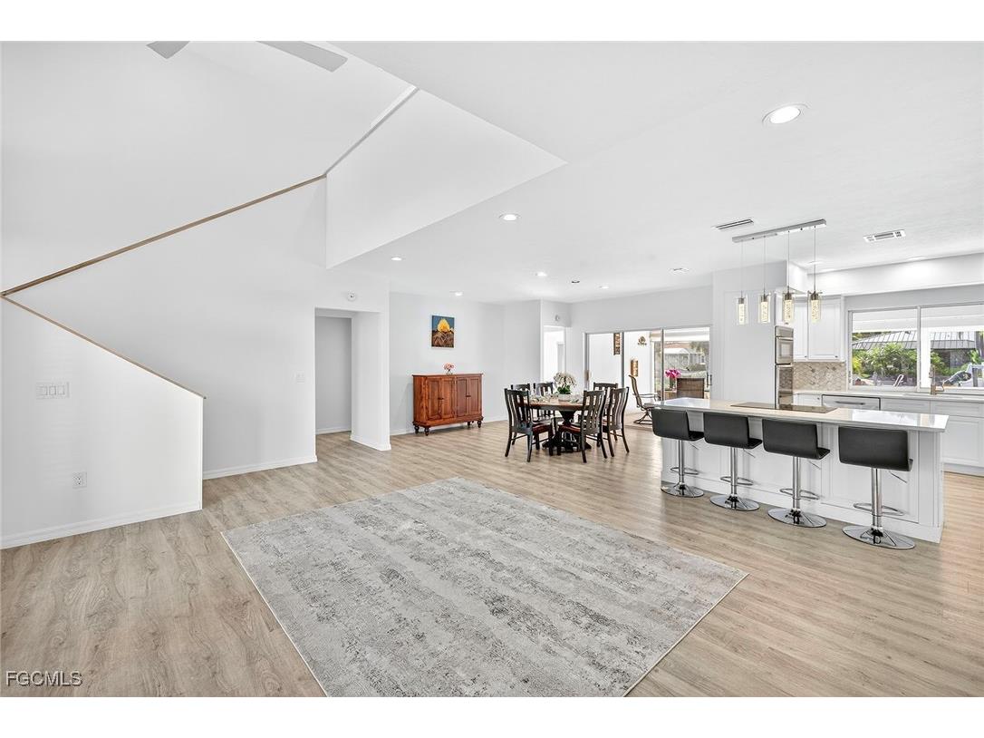 748 Windlass Way Sanibel FL 33957 2025017138 image5