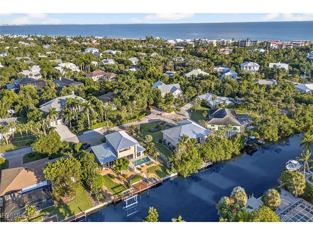 748 Windlass Way Sanibel FL 33957 2025017138 image50