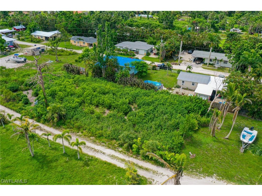 7485 Cares Away Park Circle Bokeelia FL 33922 223050737 image1