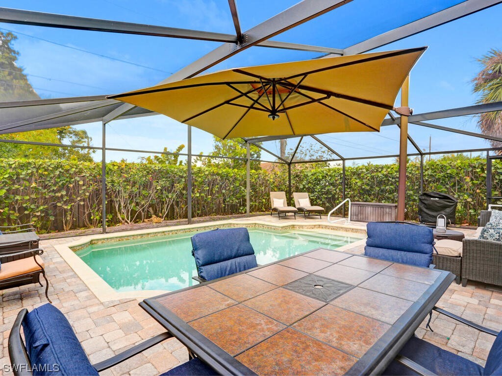 749 105th Avenue N Naples FL 34108 223030259 image1