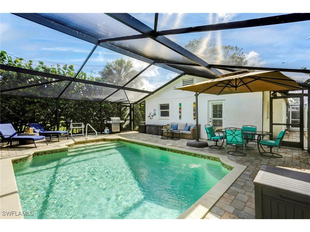 749 105th Avenue N Naples FL 34108 225084243 image1