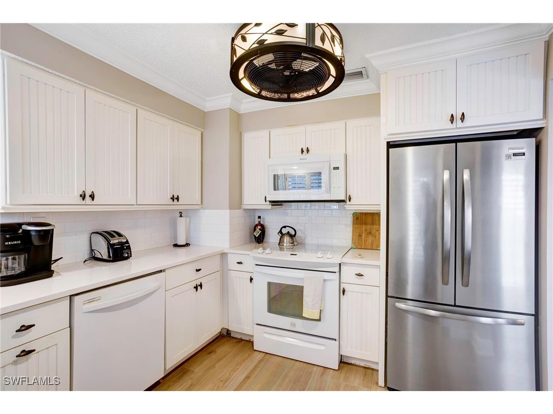 749 105th Avenue N Naples FL 34108 225084243 image10