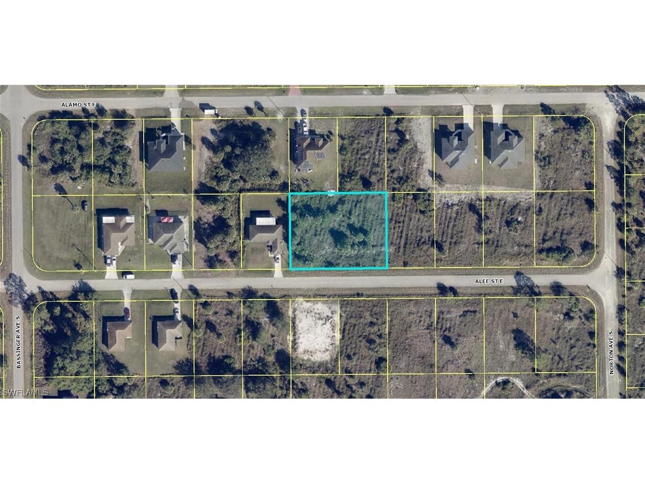 749 Alee Street E Lehigh Acres FL 33974 223062442 image1