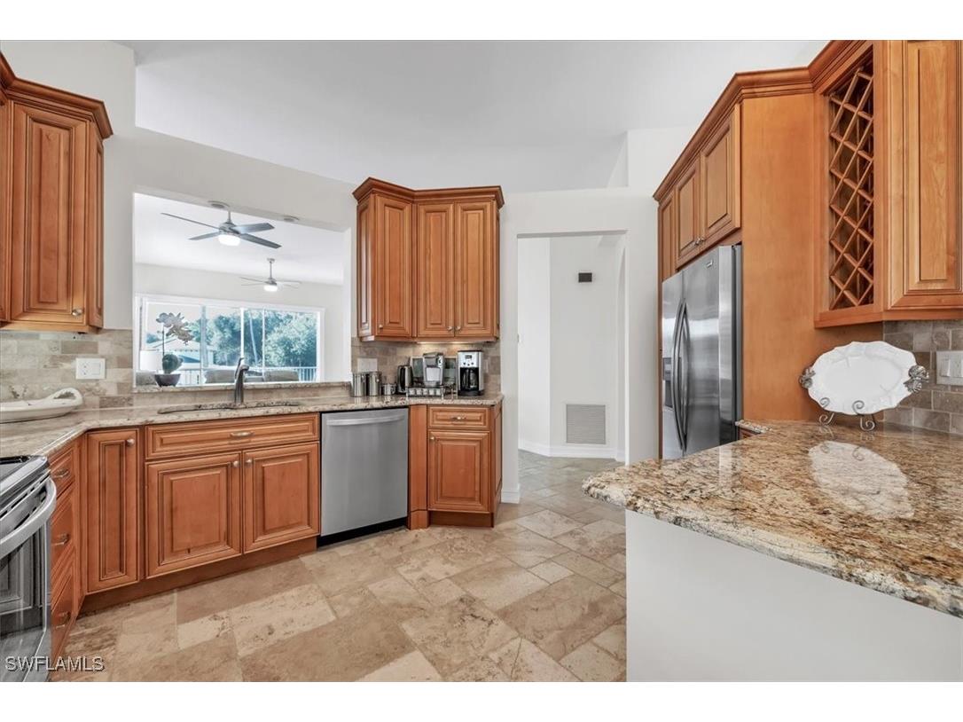 749 Bentwater Circle #101 Naples FL 34108 225076324 image13