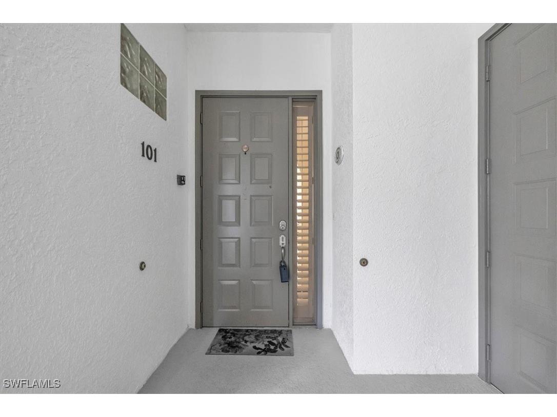749 Bentwater Circle #101 Naples FL 34108 225076324 image5