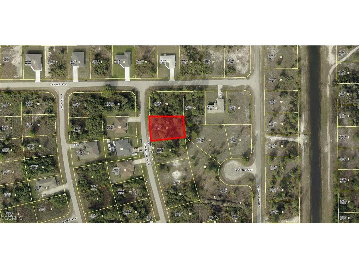 749 Hargrove Avenue S Lehigh Acres FL 33974 2025006801 image1