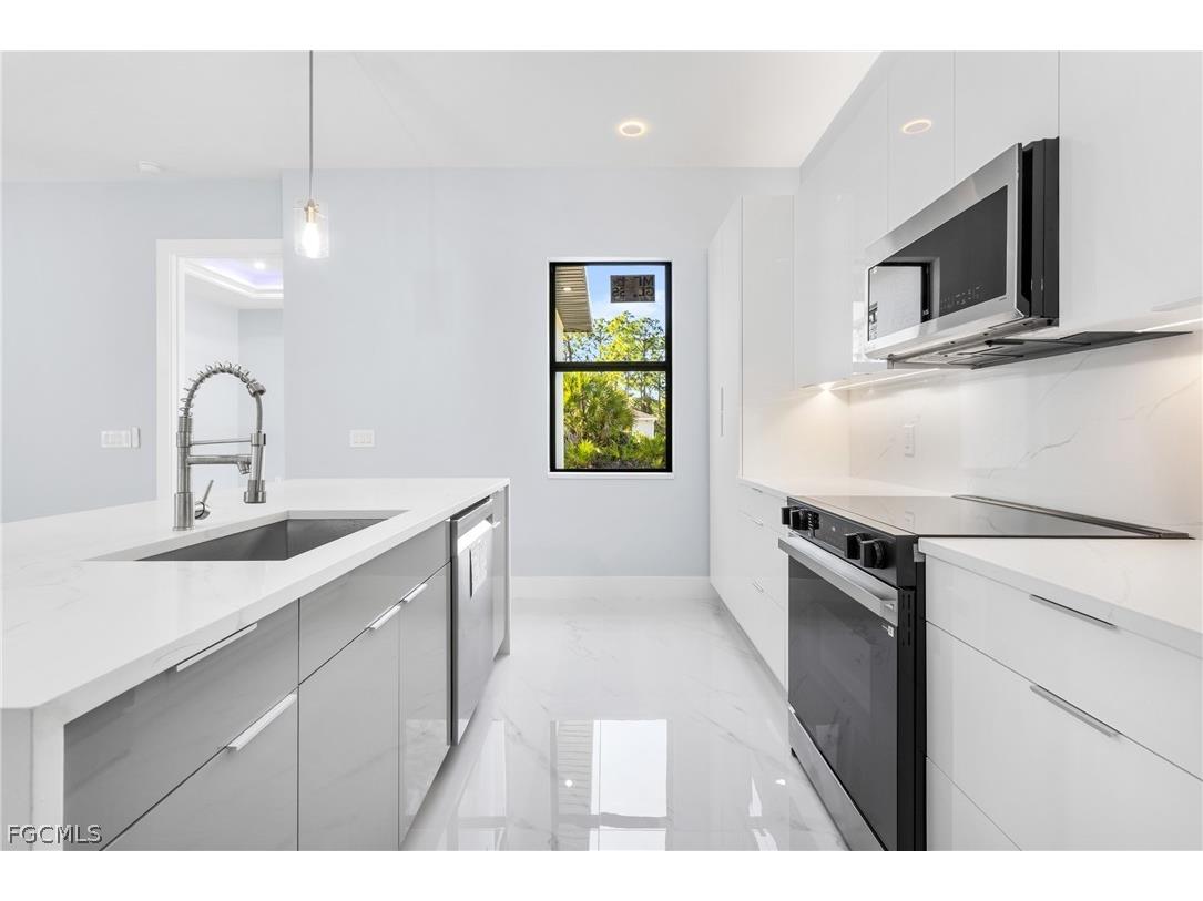 749 Langford Street Lehigh Acres FL 33936 2026007705 image8