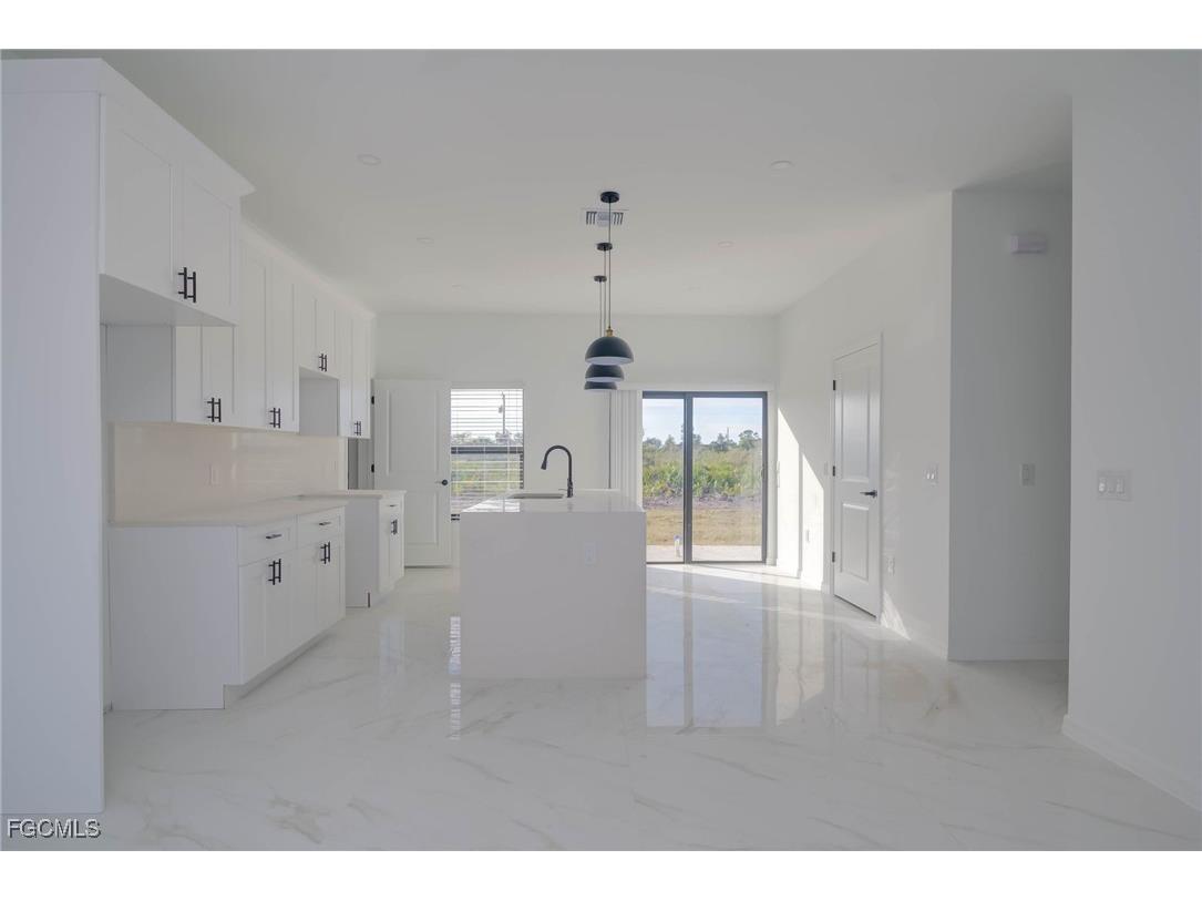 749 Roma Avenue S Lehigh Acres FL 33974 2025019971 image3