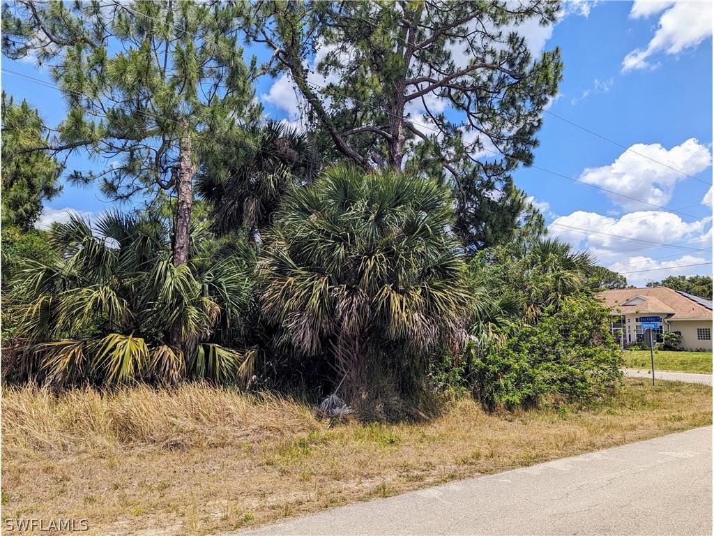 749 Spaulding Street E Lehigh Acres FL 33974 224037238 image1