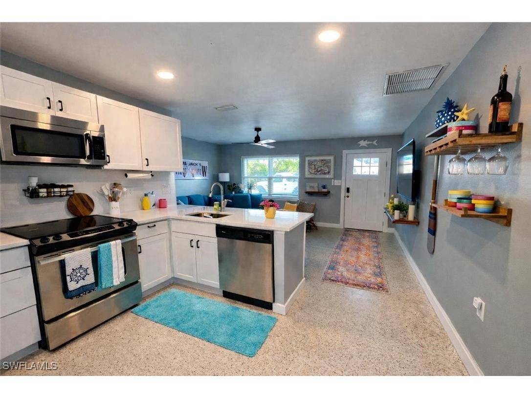 7499 Cares Away Park Circle Bokeelia FL 33922 226004337 image4