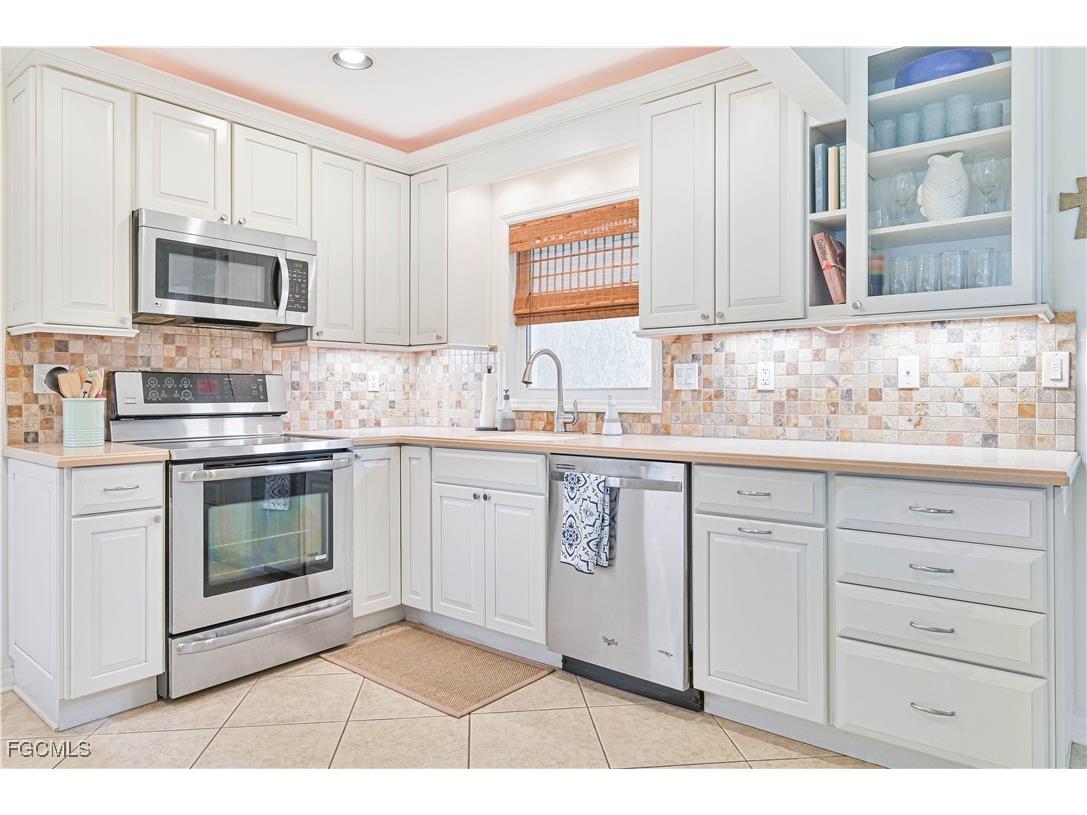 75 3rd Street Bonita Springs FL 34134 2025008586 image13