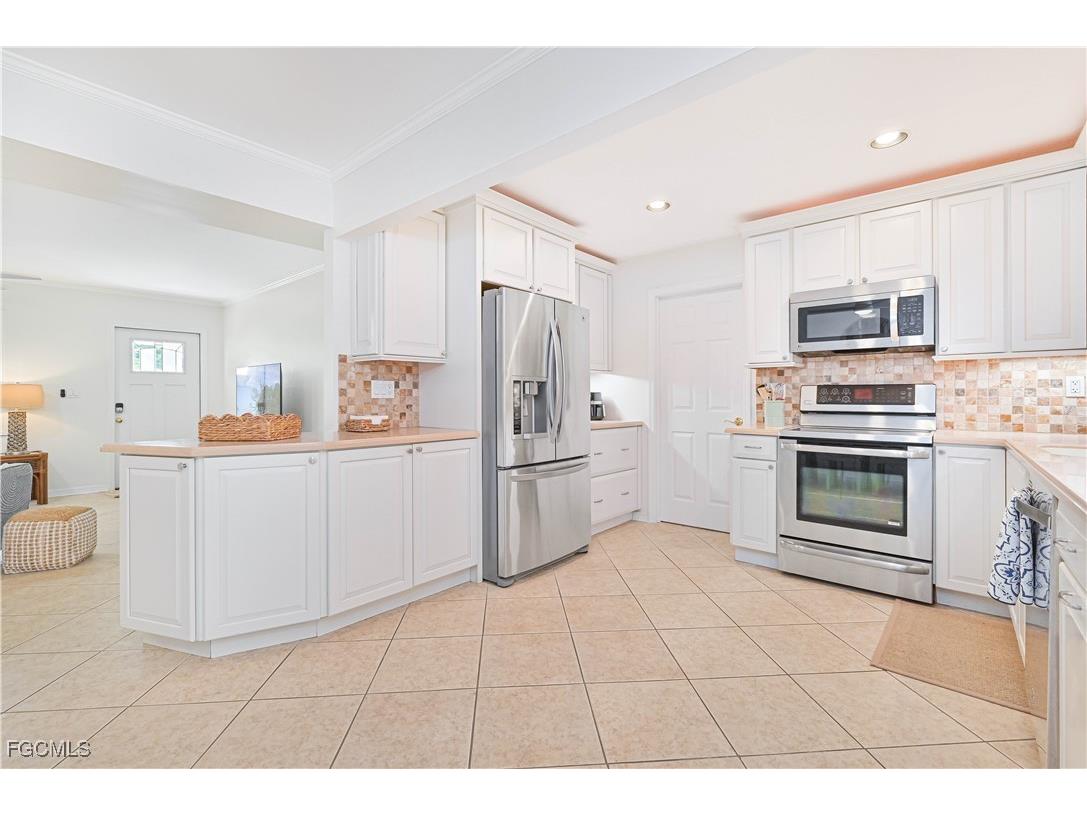 75 3rd Street Bonita Springs FL 34134 2025008586 image14