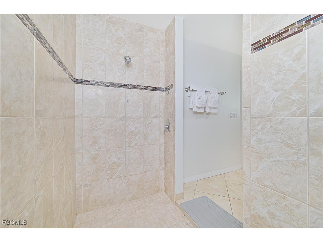 75 3rd Street Bonita Springs FL 34134 2025008586 image25