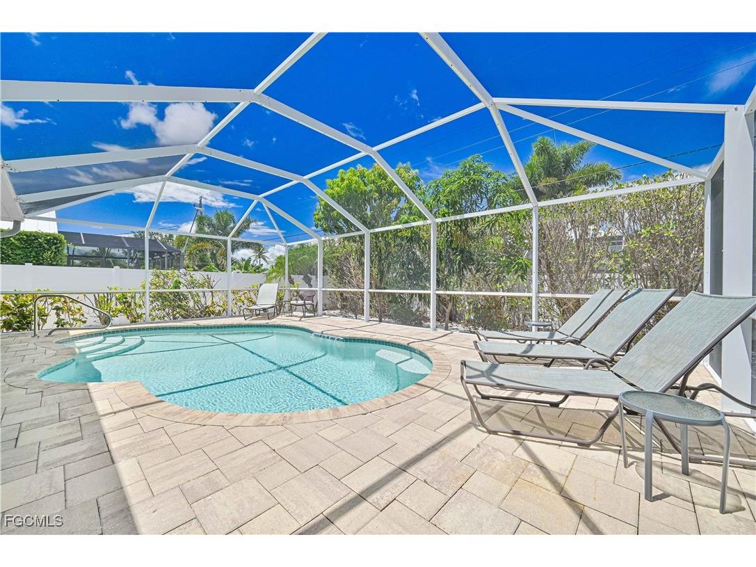 75 3rd Street Bonita Springs FL 34134 2025008586 image3