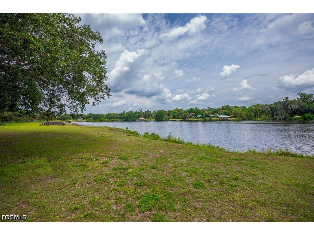 75 Ft Denaud Bridge Way Labelle FL 33935 2026020054 image1