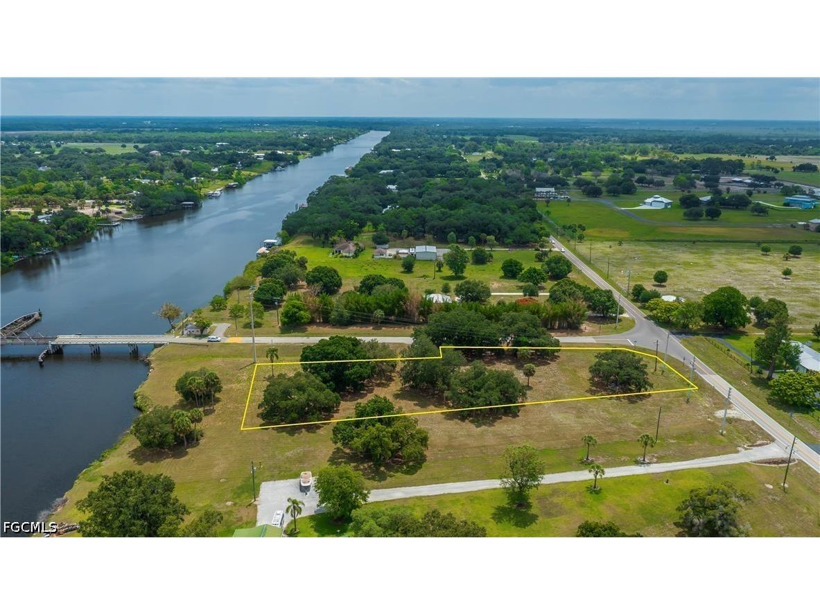 75 Ft Denaud Bridge Way Labelle FL 33935 2026020054 image14
