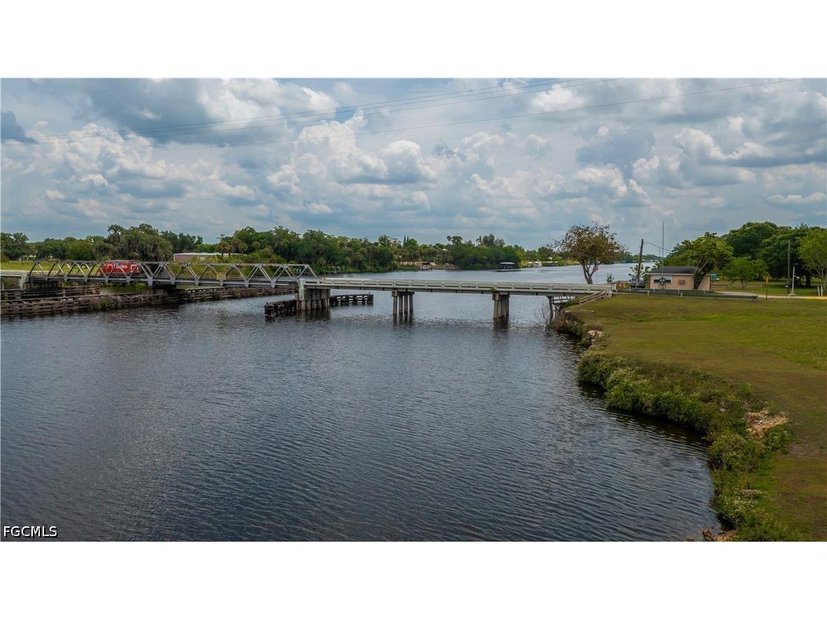 75 Ft Denaud Bridge Way Labelle FL 33935 2026020054 image22