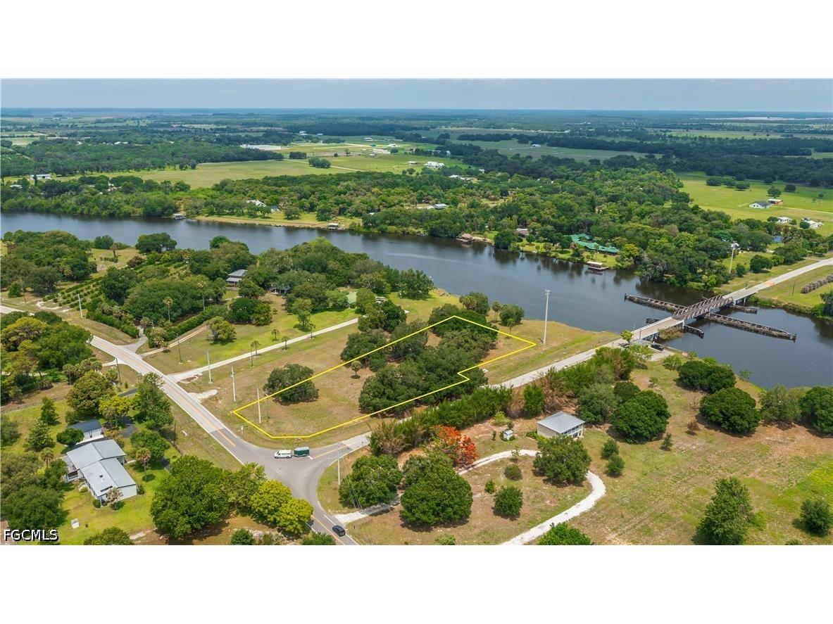 75 Ft Denaud Bridge Way Labelle FL 33935 2026020054 image6