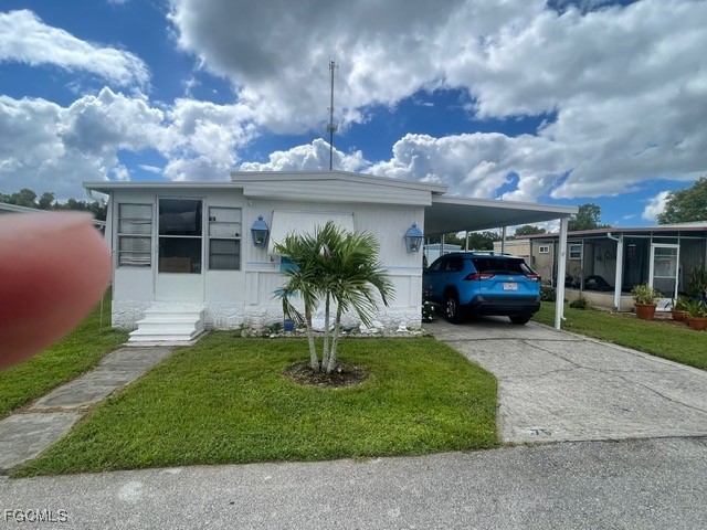 75 Hacienda Boulevard Fort Myers FL 33905 2025014498 image3