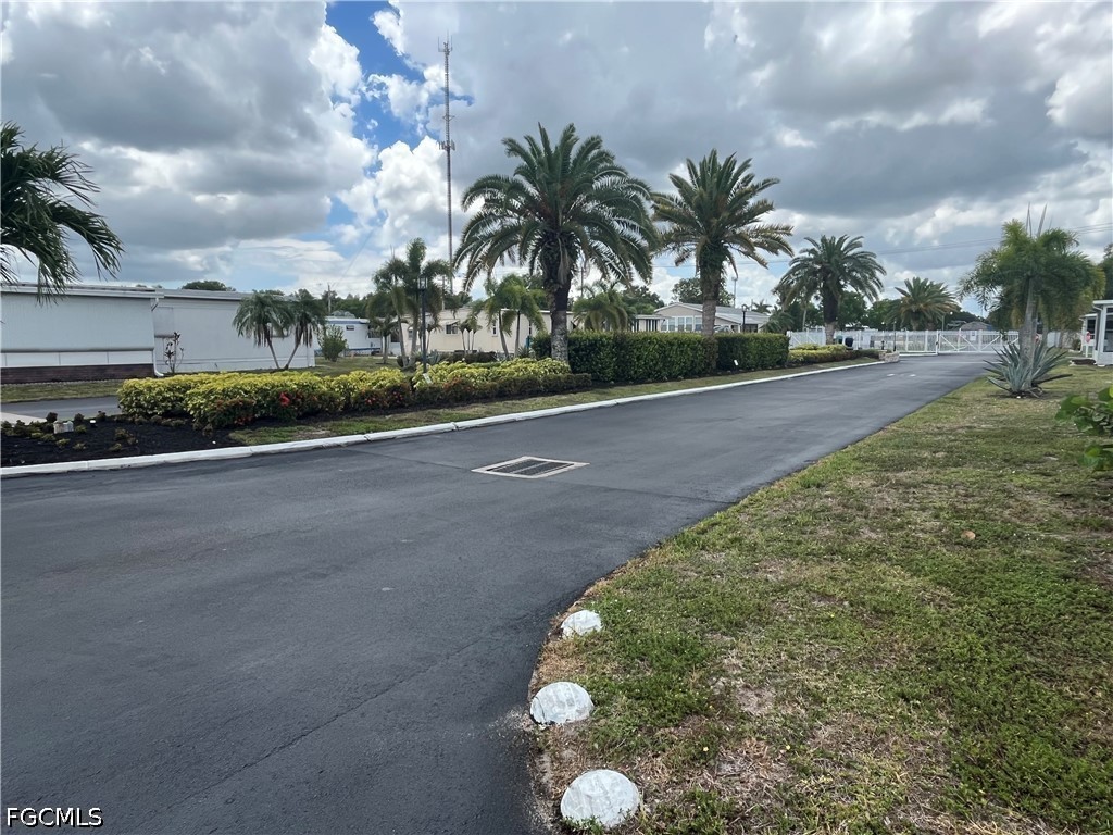 75 Hacienda Boulevard Fort Myers FL 33905 2026022206 image16
