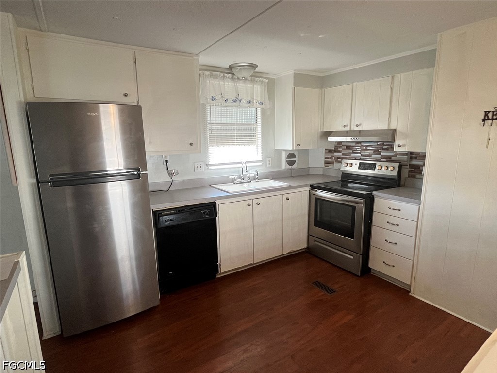 75 Hacienda Boulevard Fort Myers FL 33905 2026022206 image9