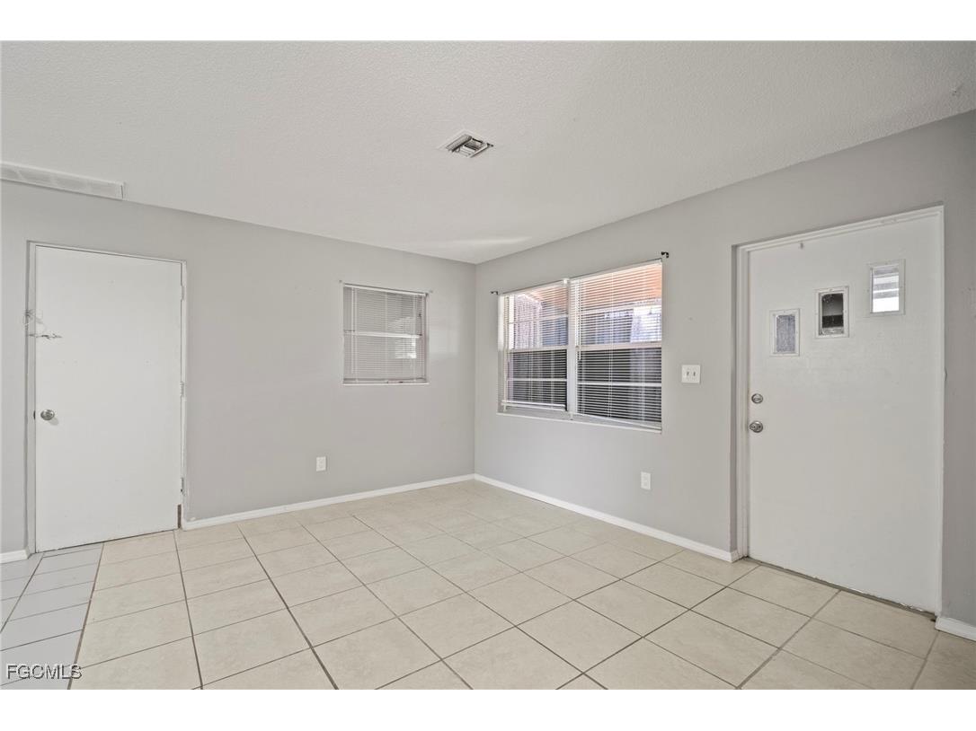 75 Cypress Street North Fort Myers FL 33903 2025006496 image10