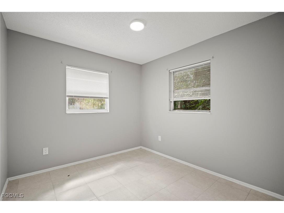75 Cypress Street North Fort Myers FL 33903 2025006496 image12