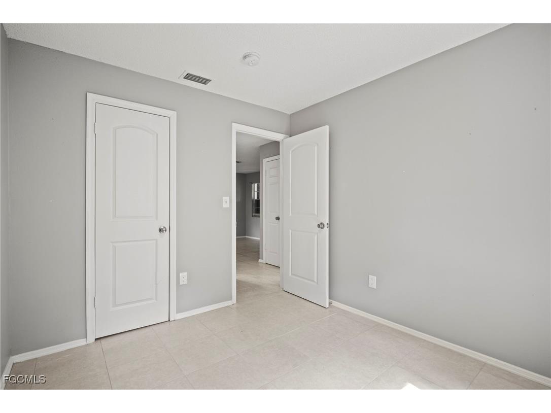75 Cypress Street North Fort Myers FL 33903 2025006496 image13