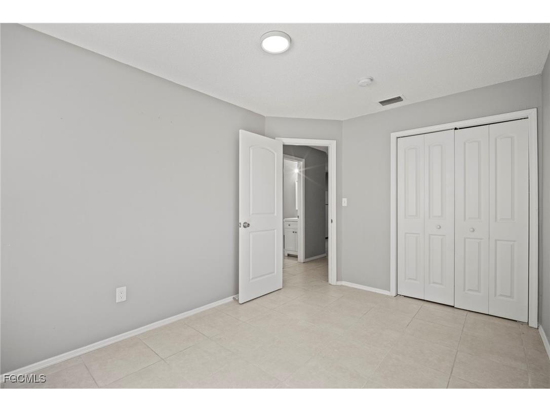 75 Cypress Street North Fort Myers FL 33903 2025006496 image15