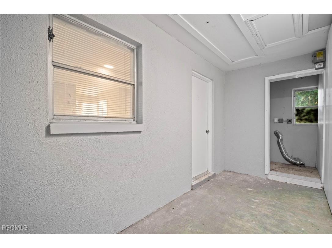 75 Cypress Street North Fort Myers FL 33903 2025006496 image16