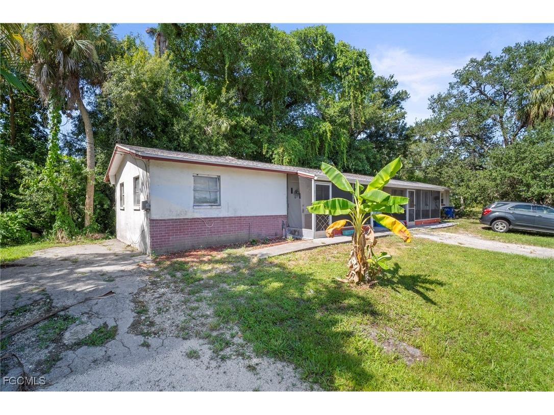 75 Cypress Street North Fort Myers FL 33903 2025006496 image3