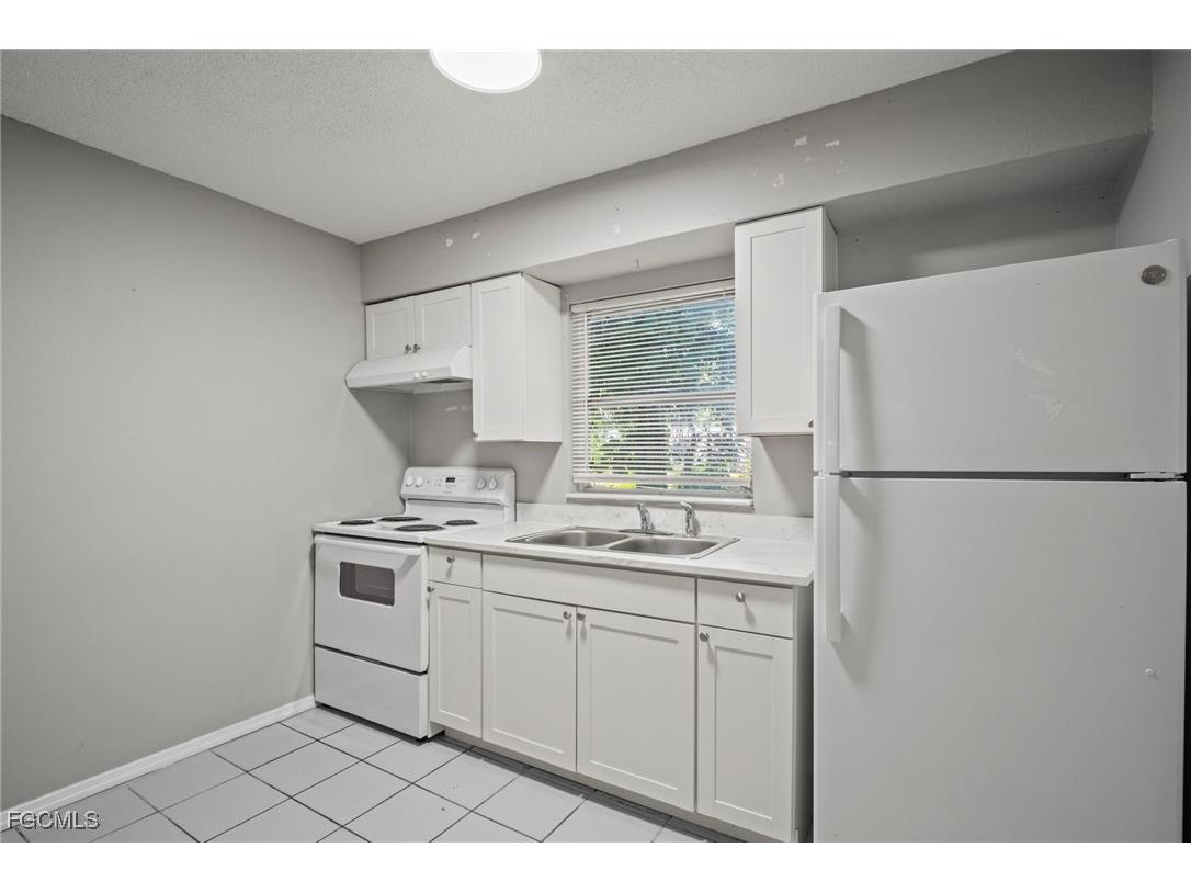 75 Cypress Street North Fort Myers FL 33903 2025006496 image9