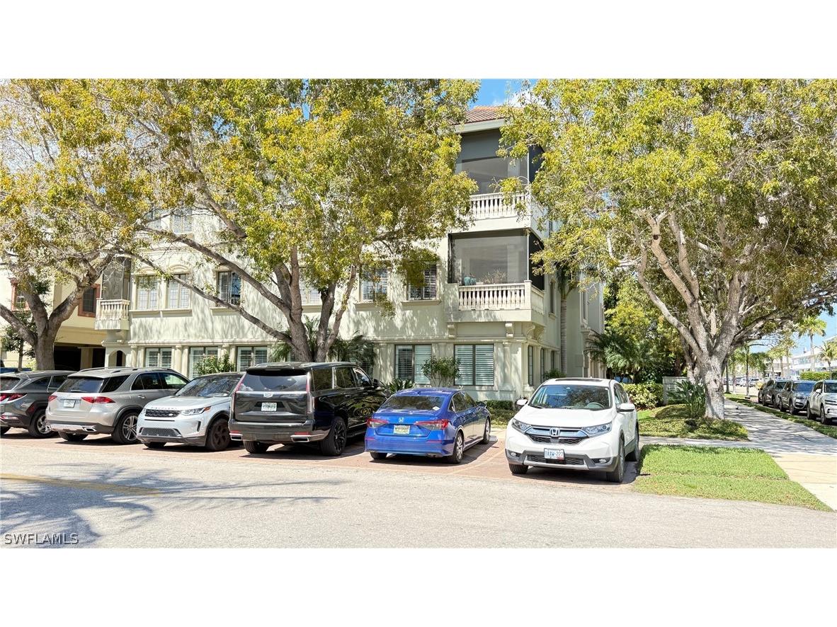 750 11th Street S #101 Naples FL 34102 226012272 image13