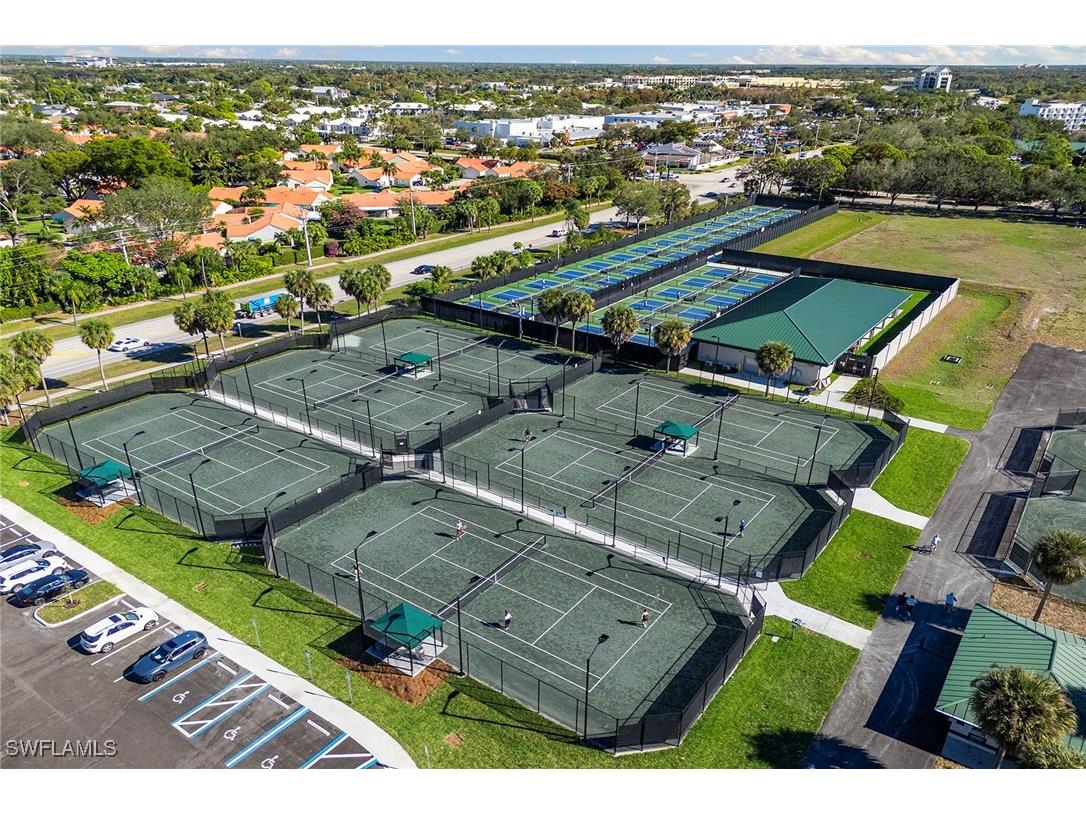 750 Bentwater Circle #203 Naples FL 34108 225085112 image18