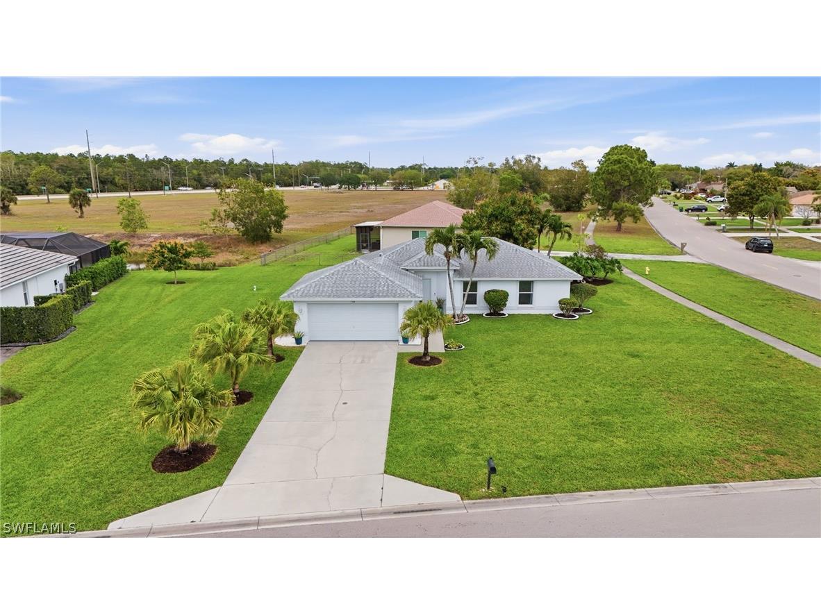 750 Cherry Blossom Court Naples FL 34120 226011697 image2