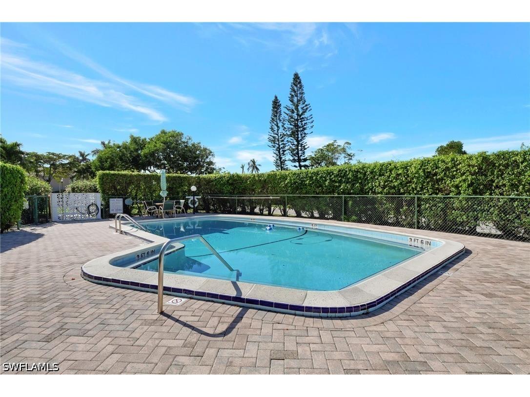 750 Mooring Line Drive #105 Naples FL 34102 226015263 image2