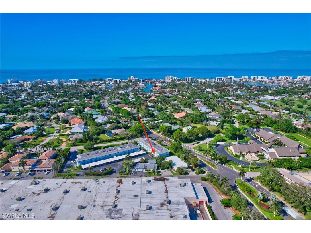 750 Mooring Lane #105 Naples FL 34102 226012351 image1