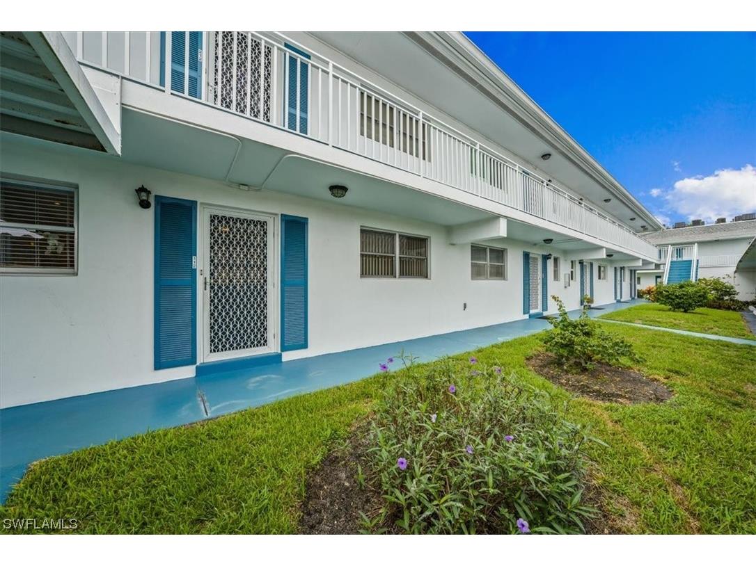 750 Mooring Line Drive #112 Naples FL 34102 223071940 image1