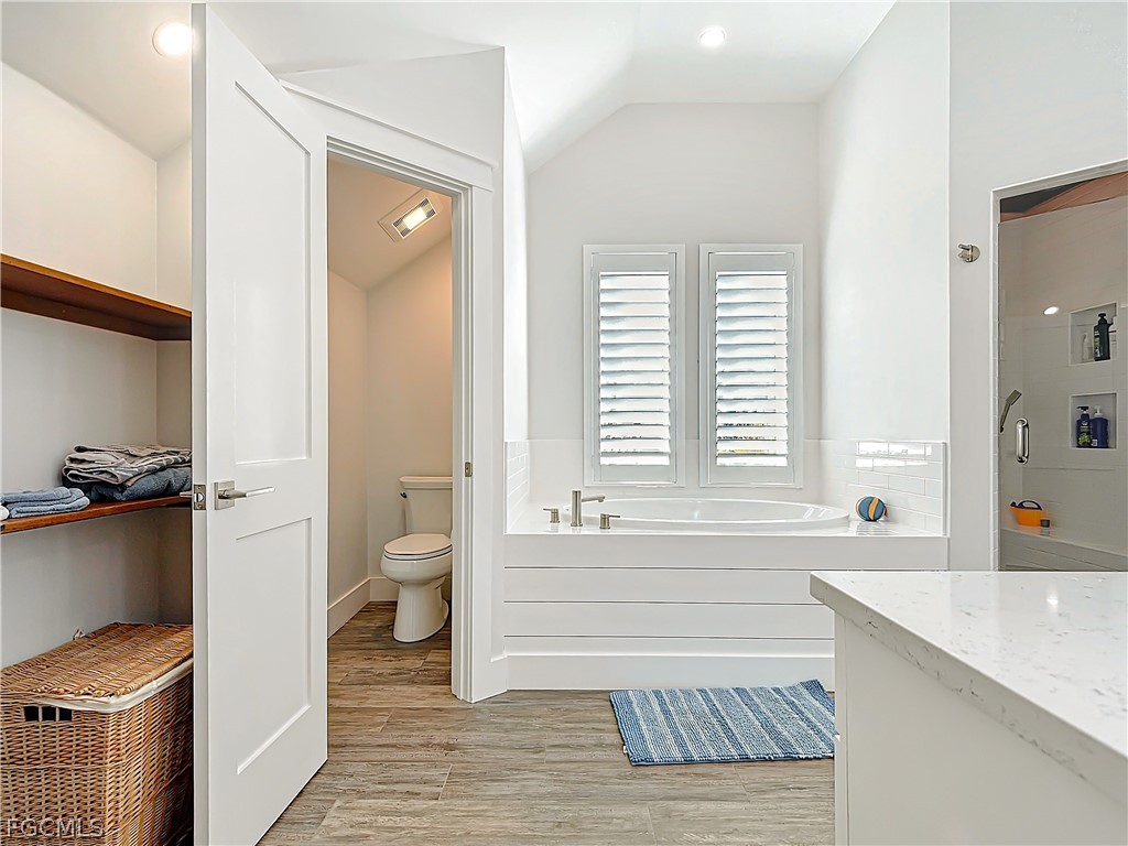 750 Periwinkle Way Sanibel FL 33957 2026011964 image24