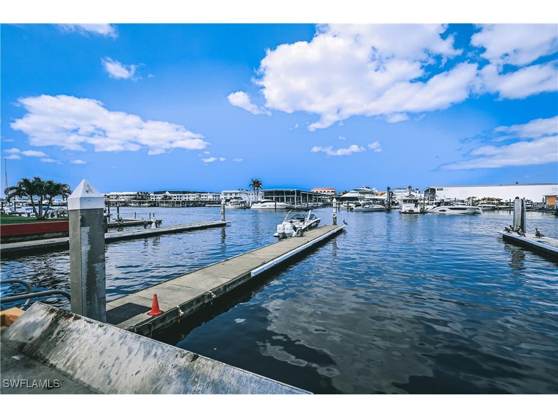 750 River Point A1-15 Drive Naples FL 34102 225074535 image13