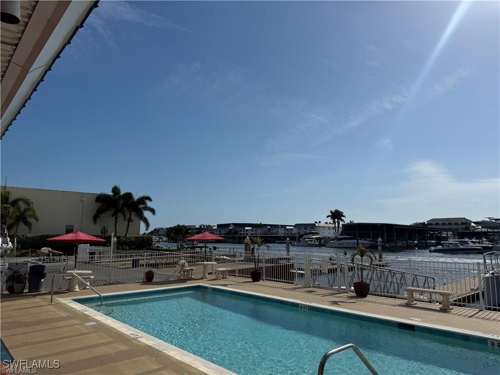 750 River Point Unit B3-19 Drive Naples FL 34102 225084827 image7