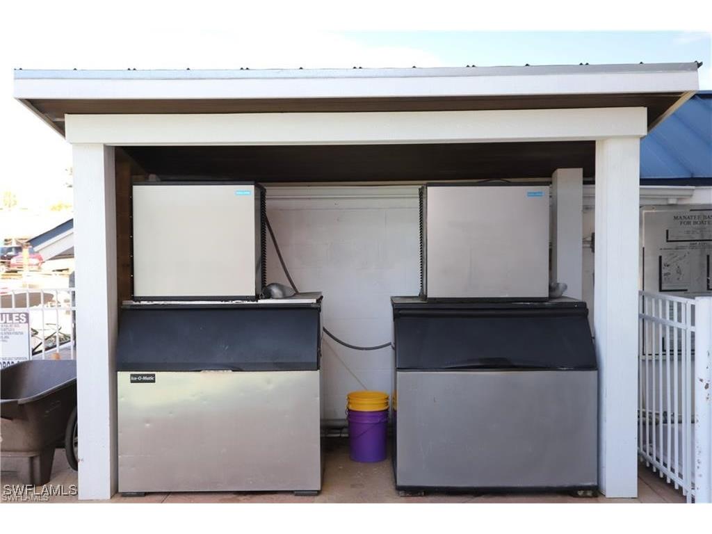 750 River Point Drive Naples FL 34102 224020111 image3