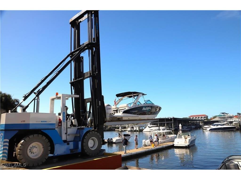 750 River Point Drive Naples FL 34102 224020111 image4